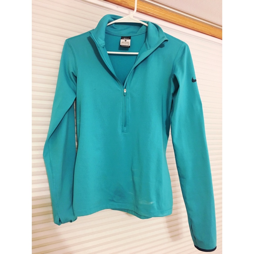 Women’s Nike pullover